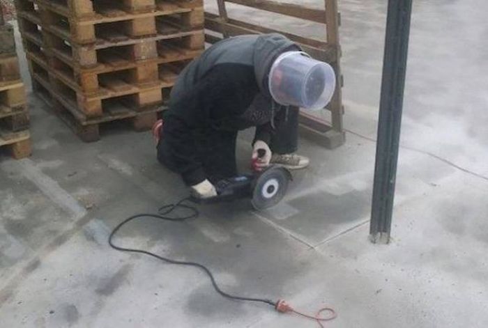 They Don't Care About Safety (23 pics)