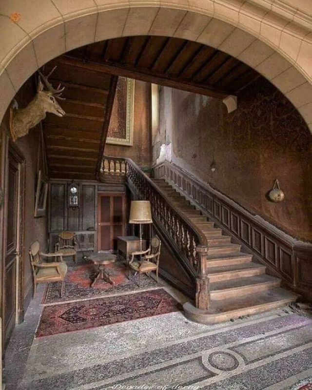Atmospheric Abandoned Places (23 pics) Atmospheric Abandoned Places (23 pics)