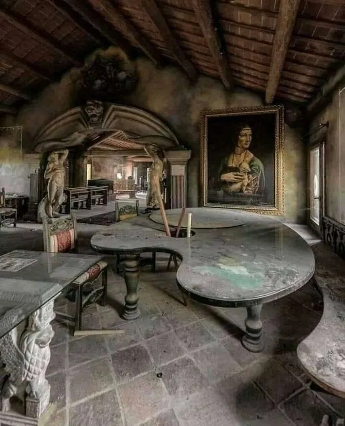 Atmospheric Abandoned Places (23 pics) Atmospheric Abandoned Places (23 pics)