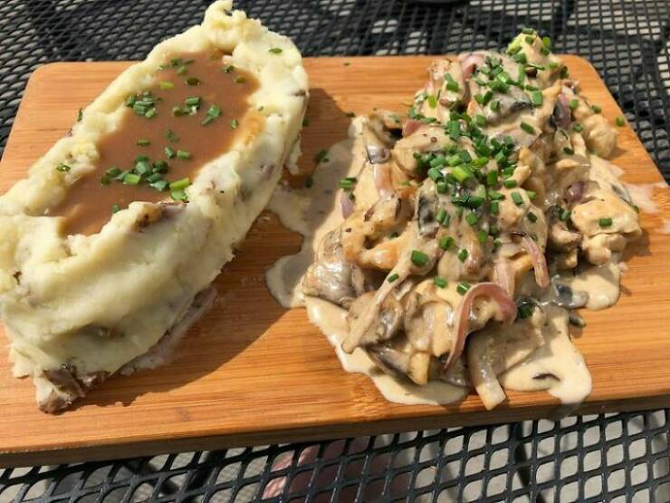 Crazy Food Serving (25 pics)