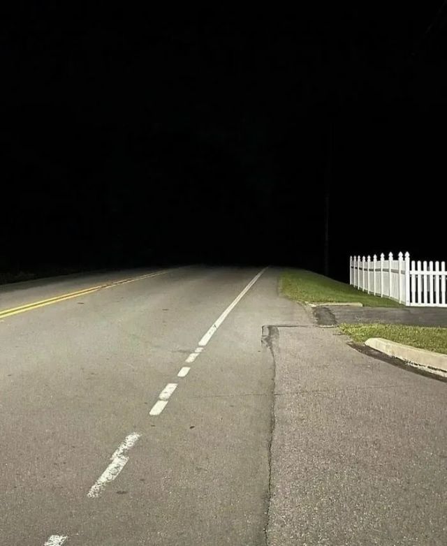 Creepy Photos (25 pics)