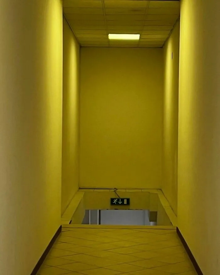 Creepy Photos (25 pics)