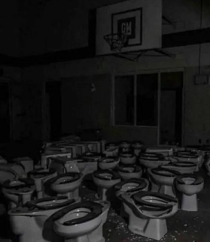 Creepy Photos (25 pics)