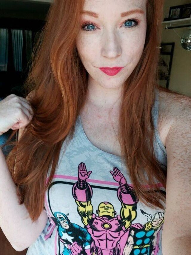 Redhead Girls (21 pics)