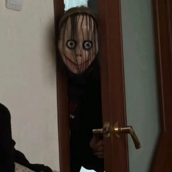 Creepy Photos (25 pics)
