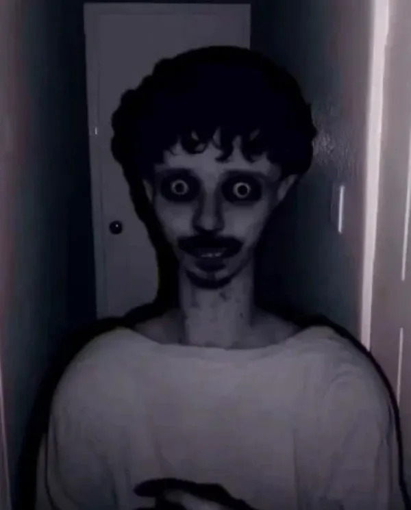 Creepy Photos (25 pics)
