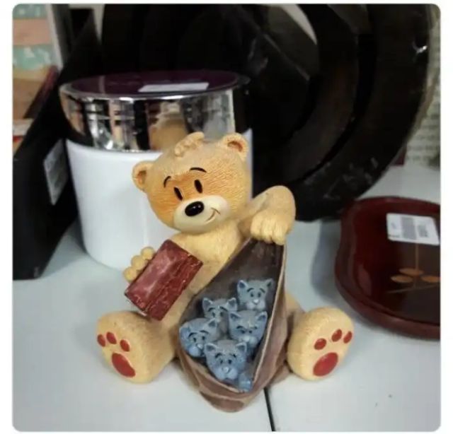 Strange Finds In Thrift Shops (21 pics)