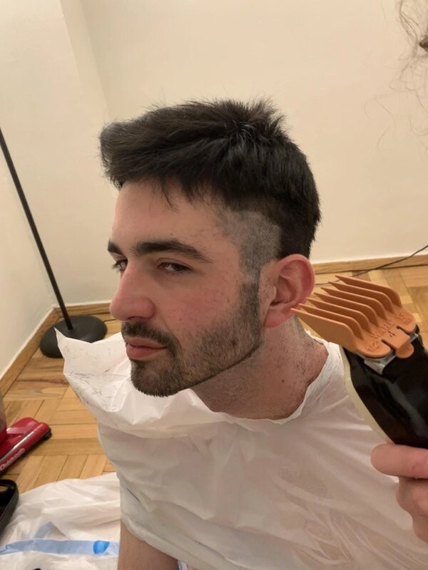 Awful Haircuts (27 pics) Awful Haircuts (27 pics)