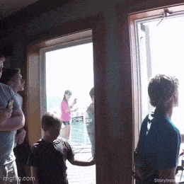 Acid GIFs, August 3 (25 gifs)