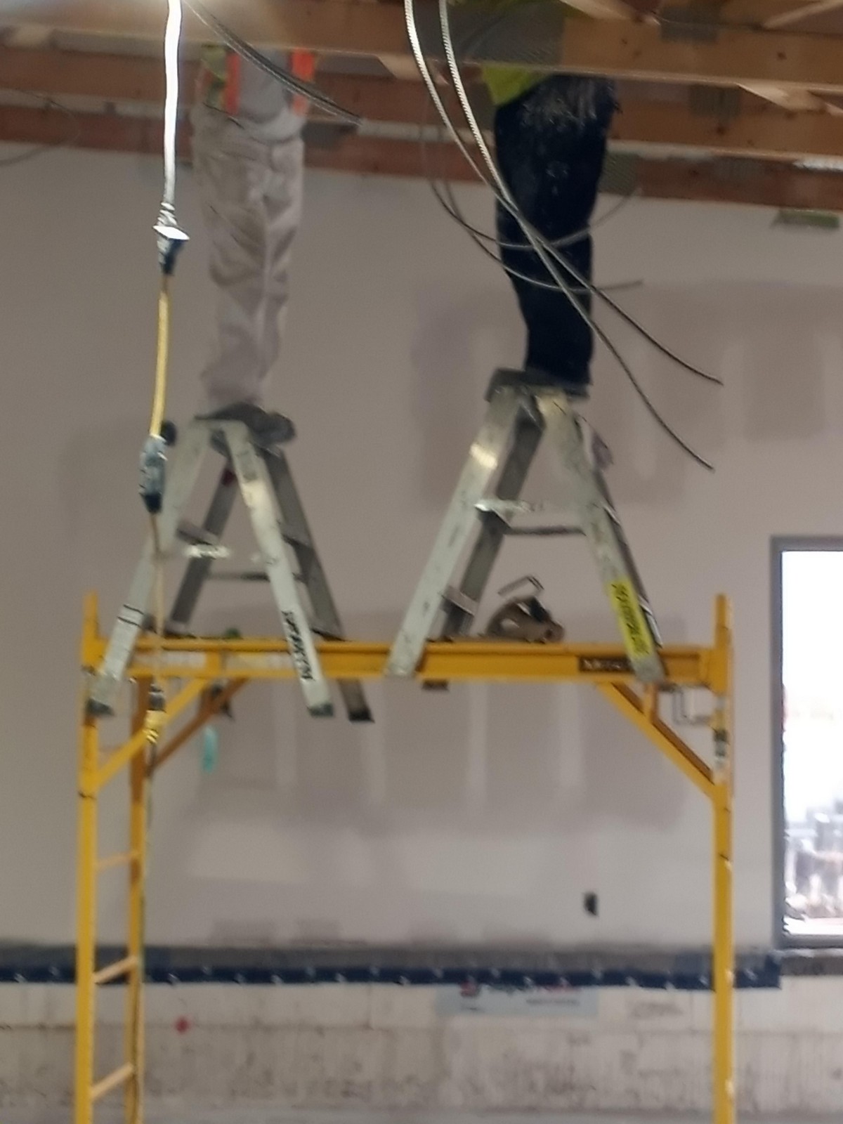 They Don't Care About Safety (23 pics) They Don't Care About Safety (23 pics)