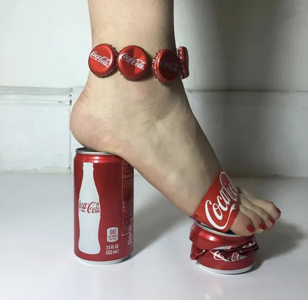 What Is Going On Here? (27 pics)