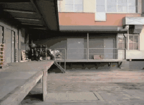 Acid GIFs, August 10 (25 gifs) Acid GIFs, August 10 (25 gifs)