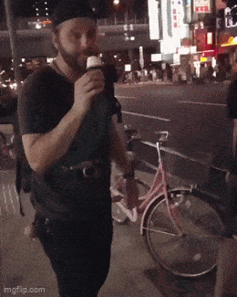 Acid GIFs, August 10 (25 gifs) Acid GIFs, August 10 (25 gifs)