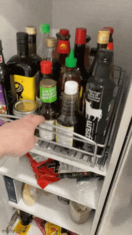 Acid GIFs, August 10 (25 gifs) Acid GIFs, August 10 (25 gifs)