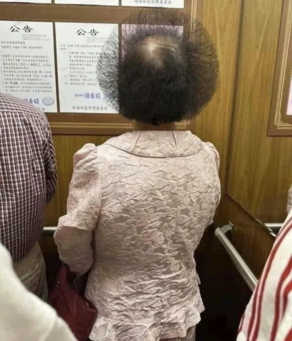Awful Haircuts (27 pics) Awful Haircuts (27 pics)