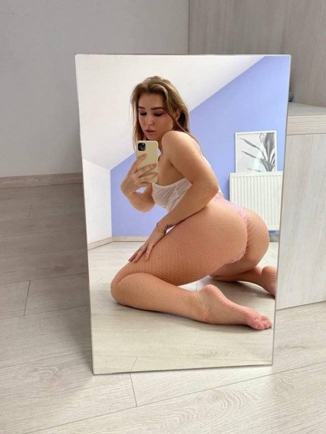 Slim Girls (21 pics)