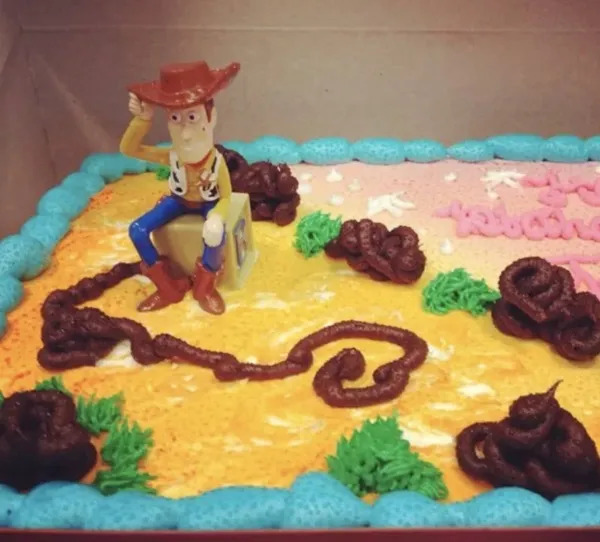 Failed Cakes (21 pics) Failed Cakes (21 pics)