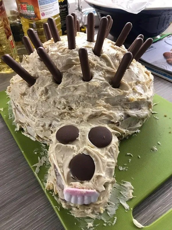 Failed Cakes (21 pics) Failed Cakes (21 pics)