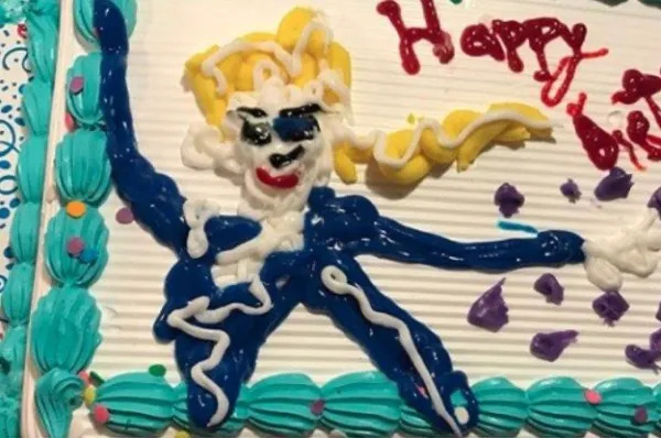 Failed Cakes (21 pics) Failed Cakes (21 pics)
