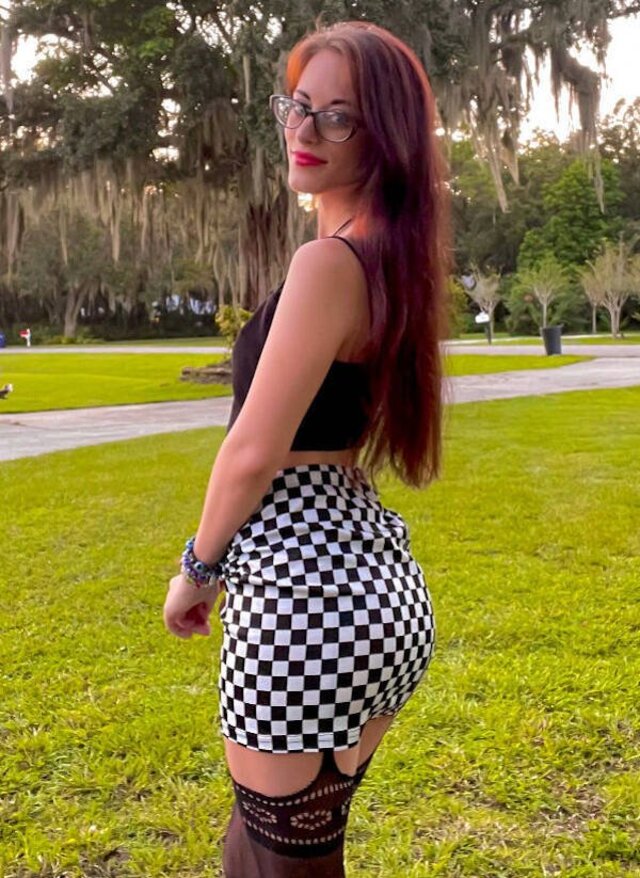 Redhead Girls (21 pics)