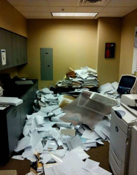 Bad Days Happen (21 pics)