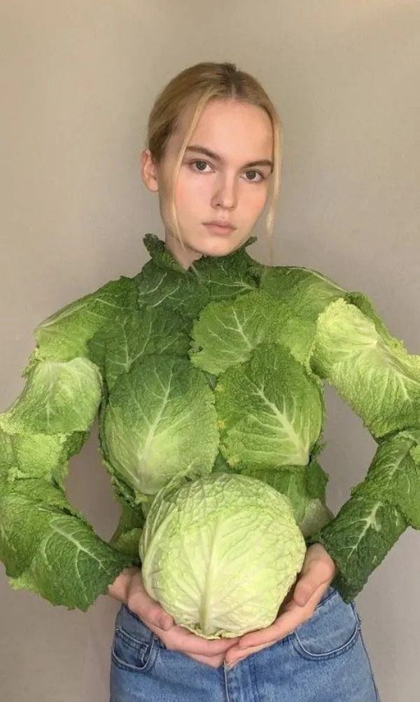 What Is Going On Here? (25 pics) What Is Going On Here? (25 pics)