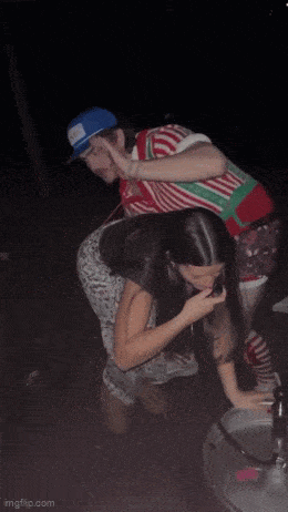Acid GIFs, August 17 (25 gifs) Acid GIFs, August 17 (25 gifs)