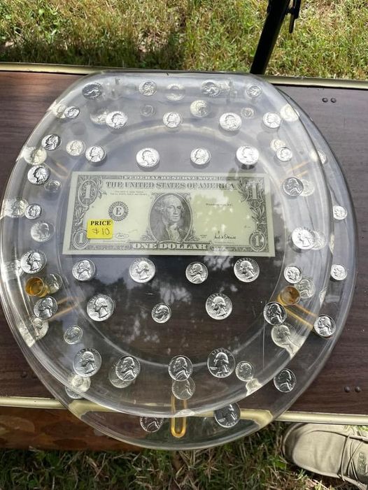 Strange Finds In Thrift Shops (15 pics)