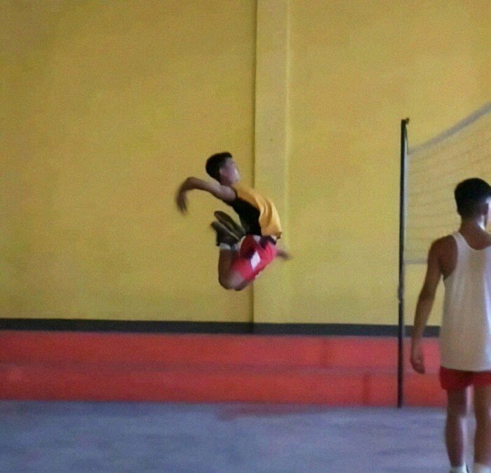 What Is Going On Here? (14 pics)