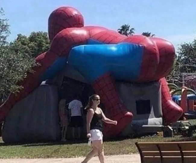 Failed Playgrounds (23 pics) Failed Playgrounds (23 pics)