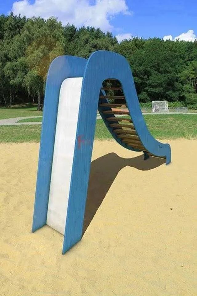 Failed Playgrounds (23 pics) Failed Playgrounds (23 pics)