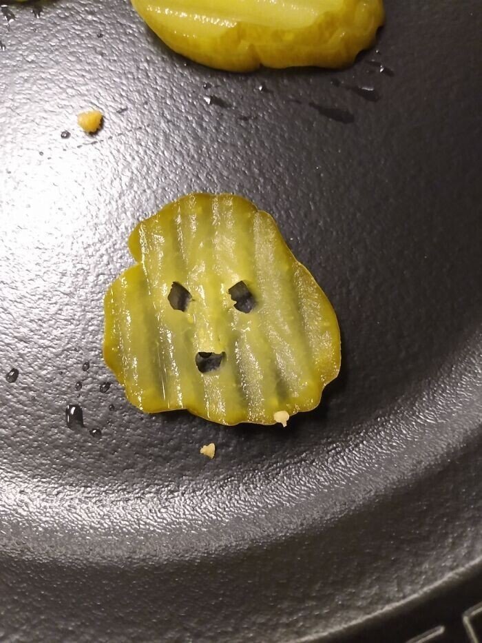 This Is Pareidolia (23 pics) This Is Pareidolia (23 pics)