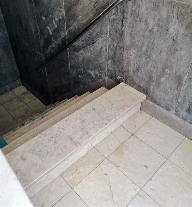 Dangerous Stairs (25 pics)