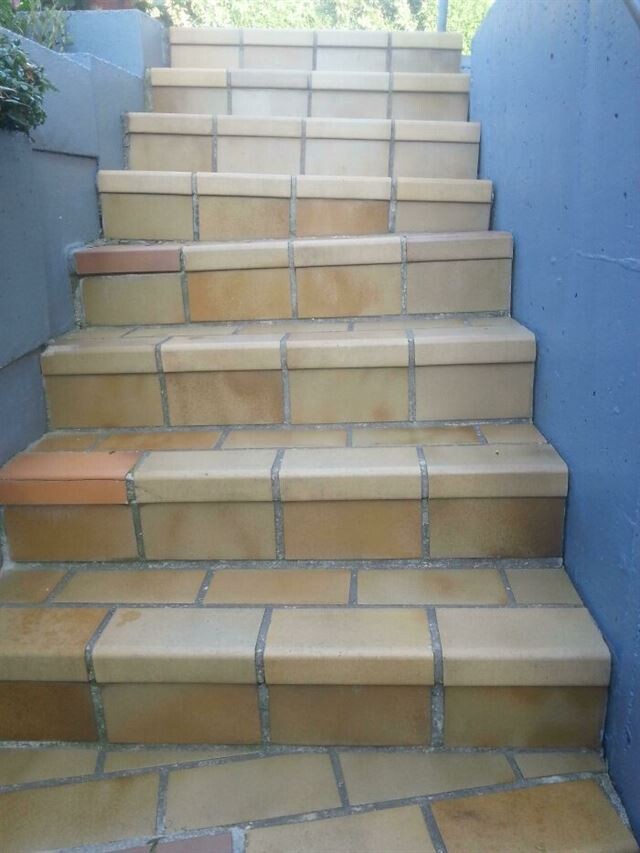 Dangerous Stairs (25 pics)