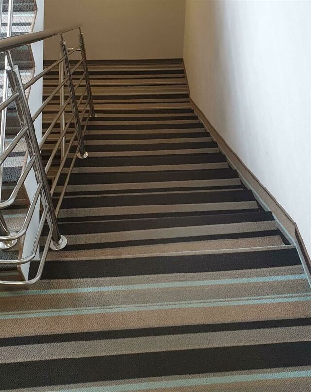 Dangerous Stairs (25 pics)