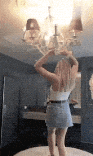 Acid GIFs, August 21 (25 gifs) Acid GIFs, August 21 (25 gifs)