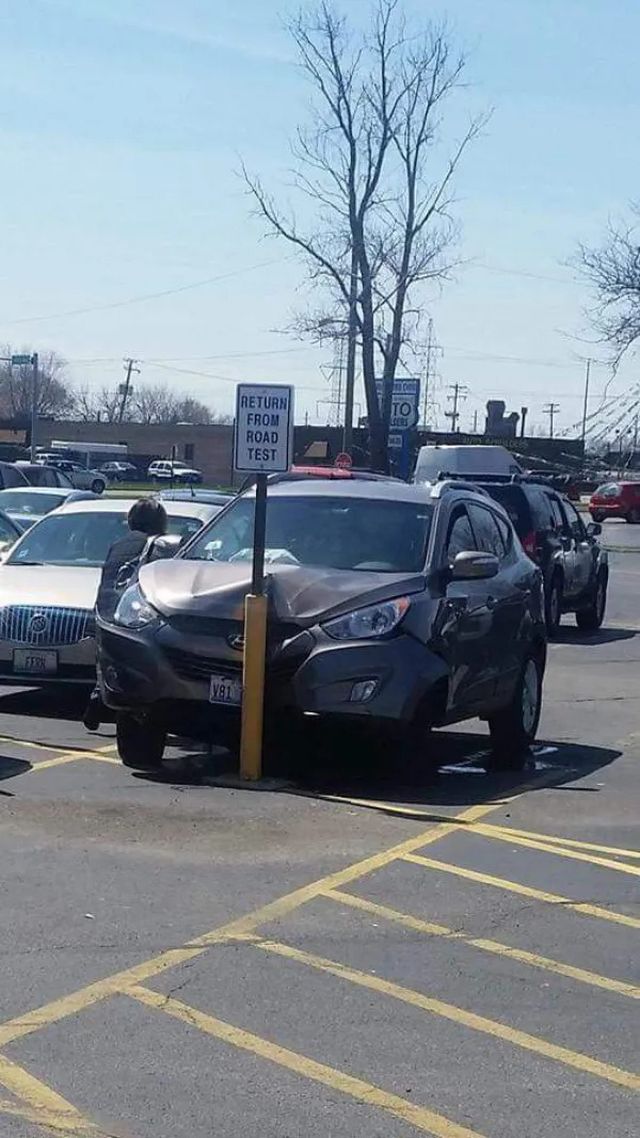 Awful Drivers (23 pics) Awful Drivers (23 pics)