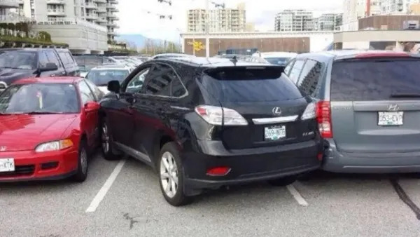 Awful Drivers (23 pics) Awful Drivers (23 pics)