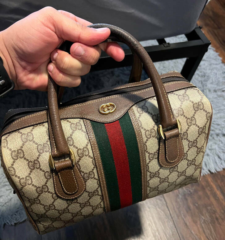 Cool Finds In Thrift Shops (19 pics) Cool Finds In Thrift Shops (19 pics)