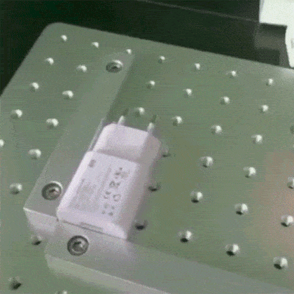 Acid GIFs, August 24 (25 gifs)