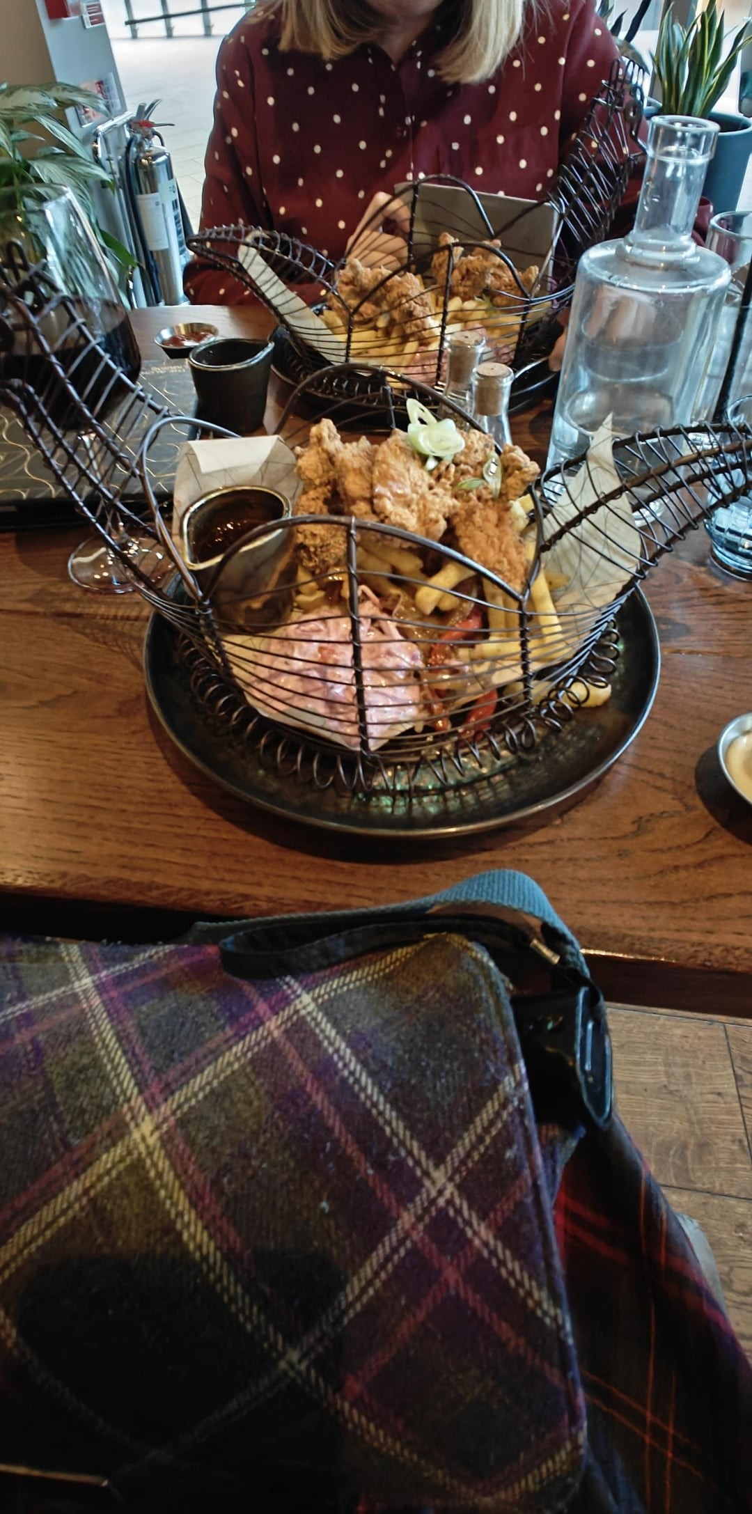 Crazy Food Serving (21 pics)