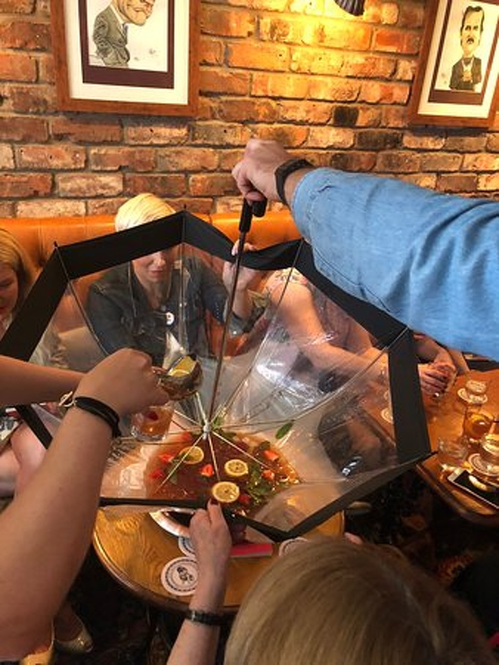 Weird Food Serving (17 pics)