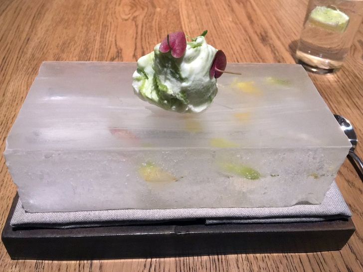 Weird Food Serving (17 pics)