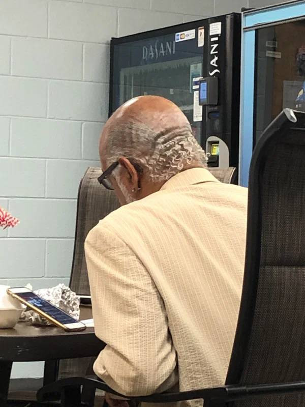Awful Haircuts (21 pics)