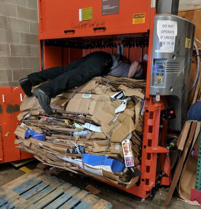 They Don't Care About Safety (29 pics)