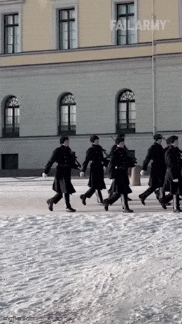 Acid GIFs, August 28 (25 gifs)