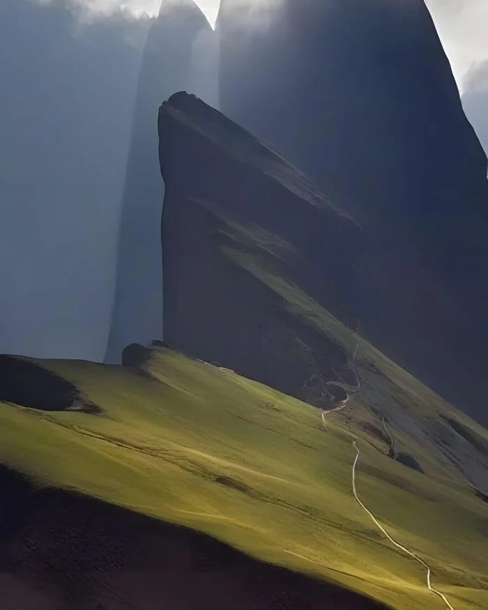 Giant Things (25 pics)