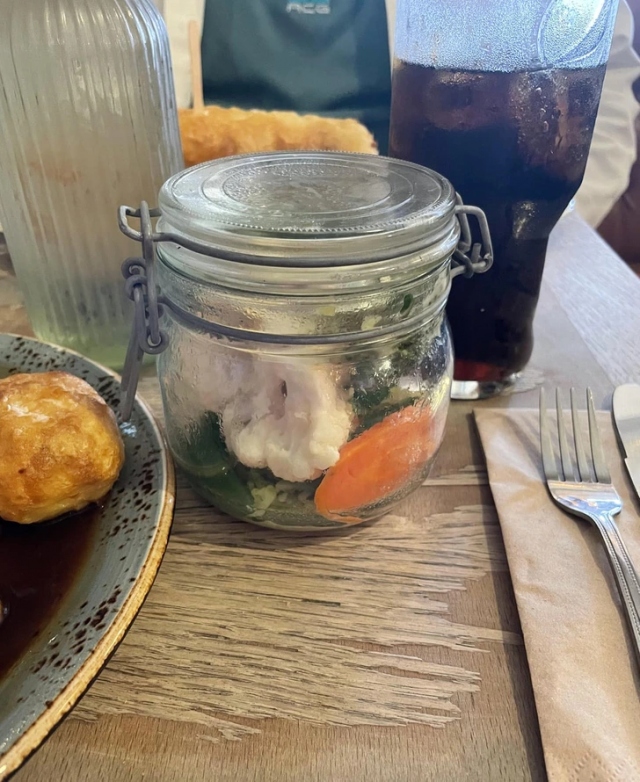 Crazy Food Serving (16 pics) Crazy Food Serving (16 pics)