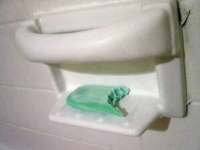 What Is Going On Here? (19 pics) What Is Going On Here? (19 pics)