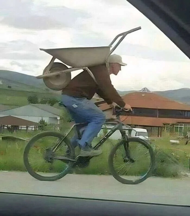 What Is Going On Here? (19 pics) What Is Going On Here? (19 pics)